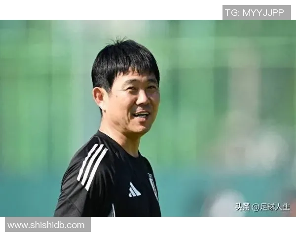 大爷畅谈足球明星背后的故事与人生哲学引发热议